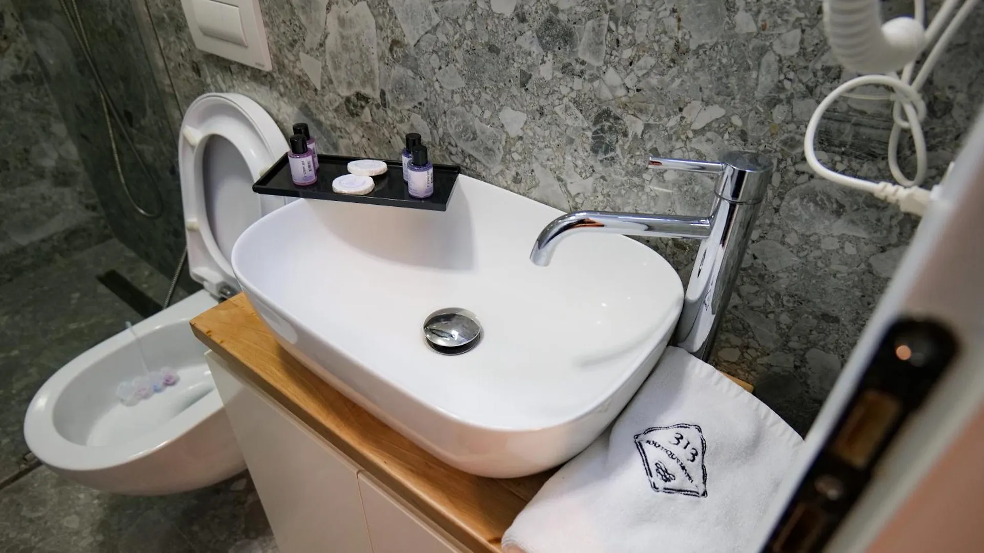 313 Villa Tirana Hotel